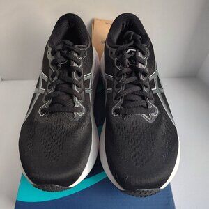 Ladies SZ 7 Asics GT-2000 6 Black Running Shoe